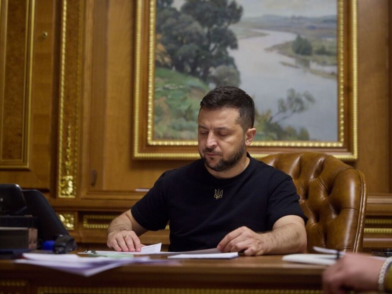 Зеленский поблагодарил Байдена за обещанные системы ПВО