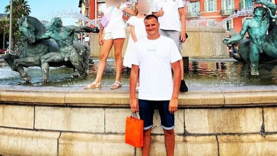 Харківський чиновник опублікував свої фото на Лазурному березі