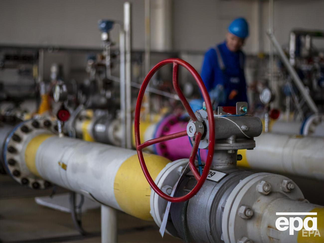 "Газпром" поставляет газ многим европейским городам, первый из которых - Гаага - уже заговорил об отсрочке санкций