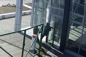 Поліція встановила особу одного з російських військових, які в березні розстріляли двох мирних жителів у Київській області