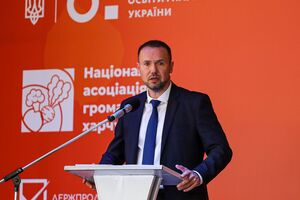Шкарлет: До полномасштабной агрессии в Украине было почти 4,2 млн школьников 1–11 классов. Сегодня 641 тыс. школьников за пределами Украины, в странах Европы. Еще около 200 тыс. школьников – на временно оккупированных территориях