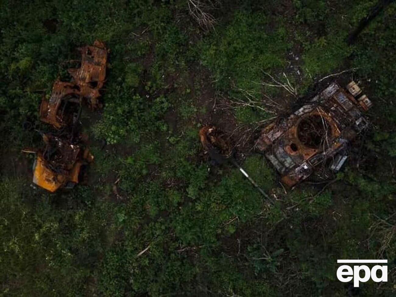 Українські військові й далі знищують техніку загарбників