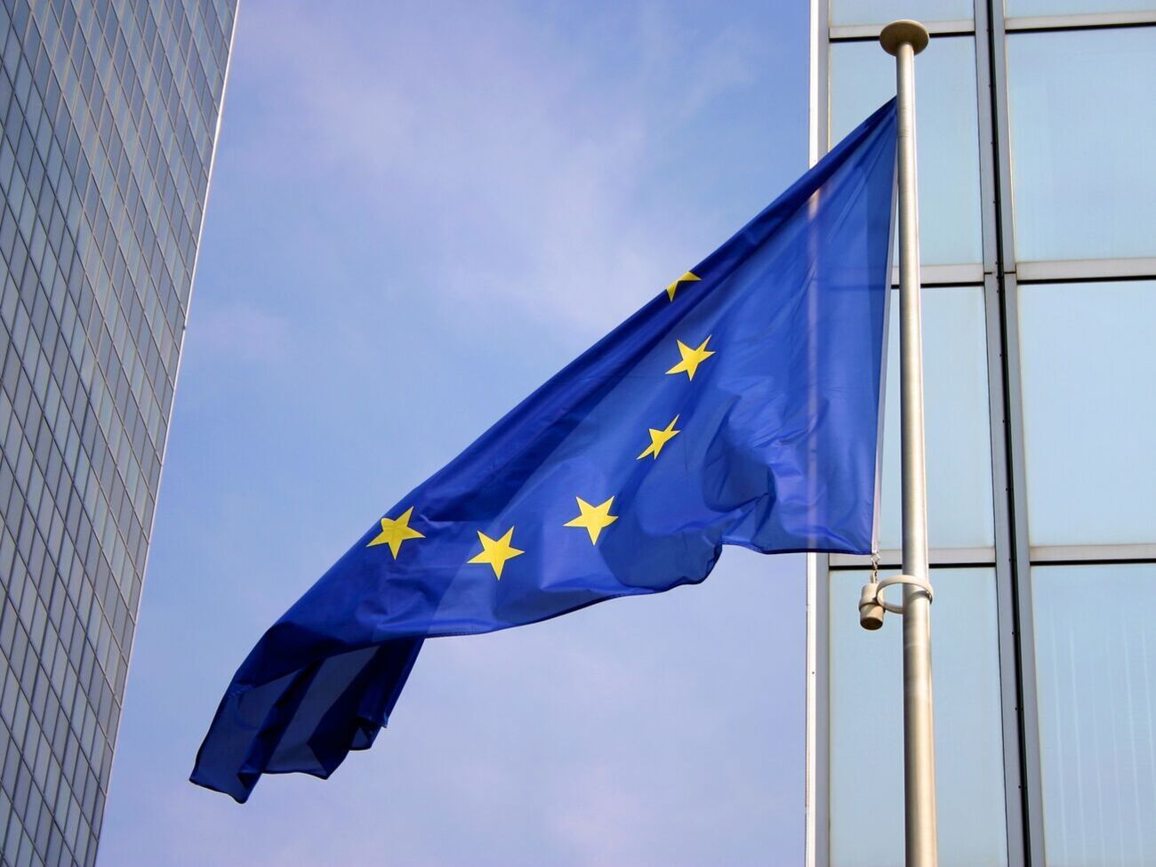 С начала полномасштабного вторжения России в Украину, которое началось 24 февраля, в ЕС&nbsp;въехал почти 1 млн россиян