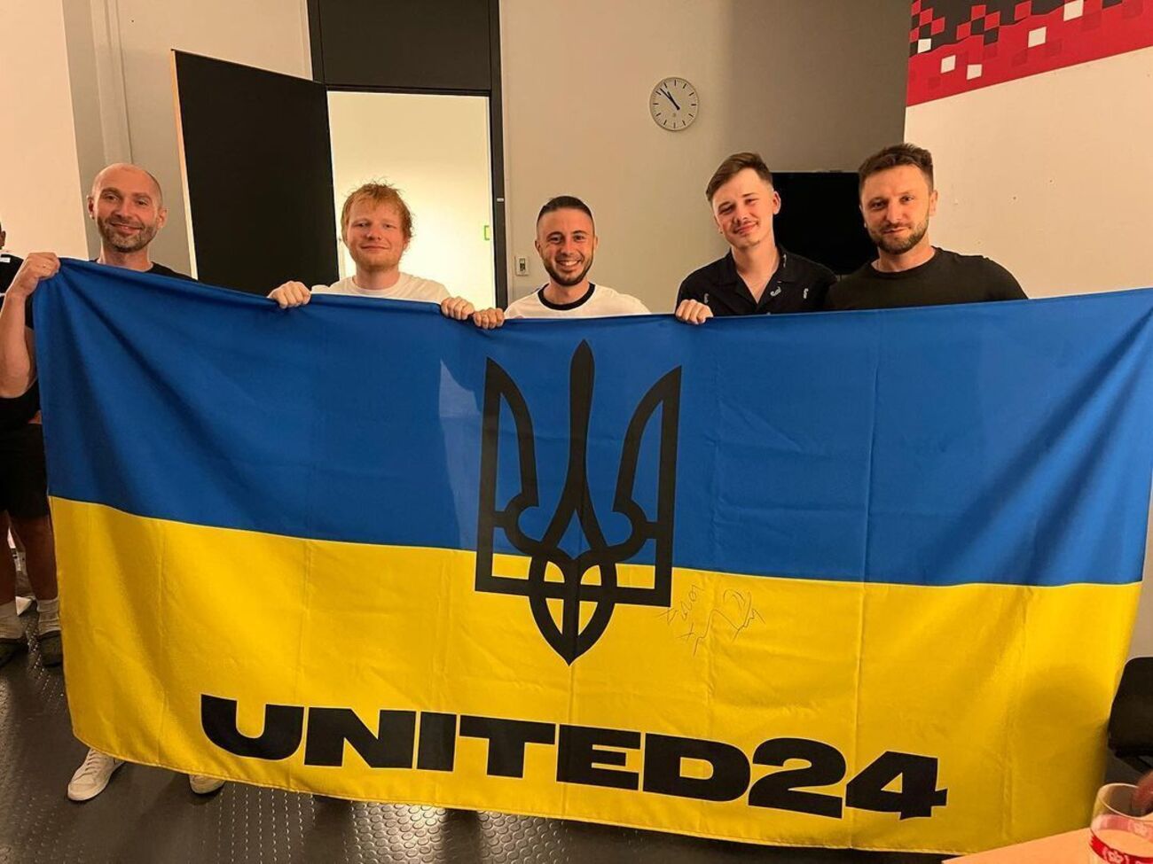 Ширан и "Антитіла" выступили на стадионе в Варшаве перед 80 тыс. зрителей