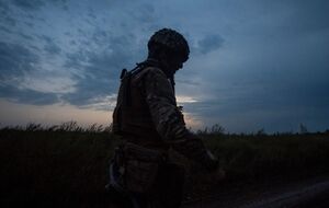 Украинские военные отбили несколько штурмов захватчиков