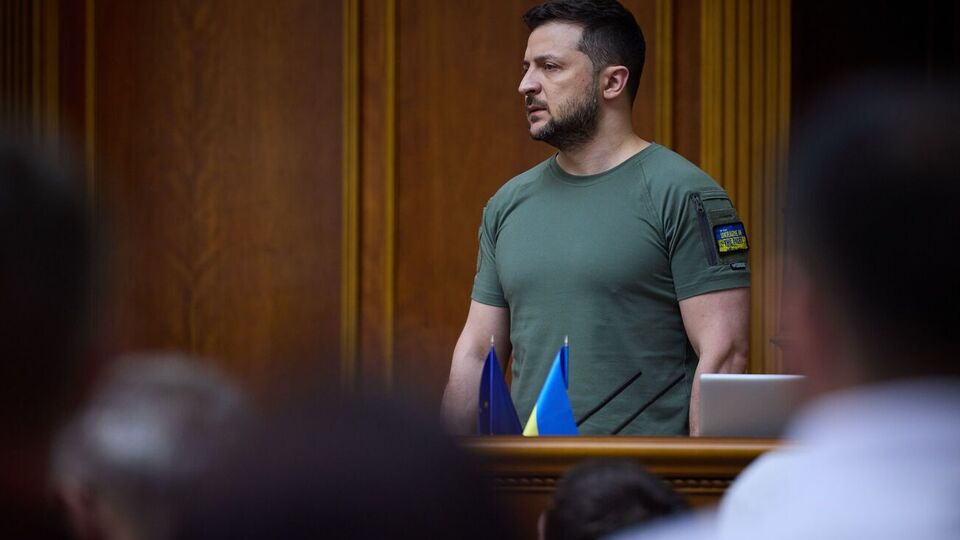 Зеленський подякував усім, хто "сумлінно працює на державу"