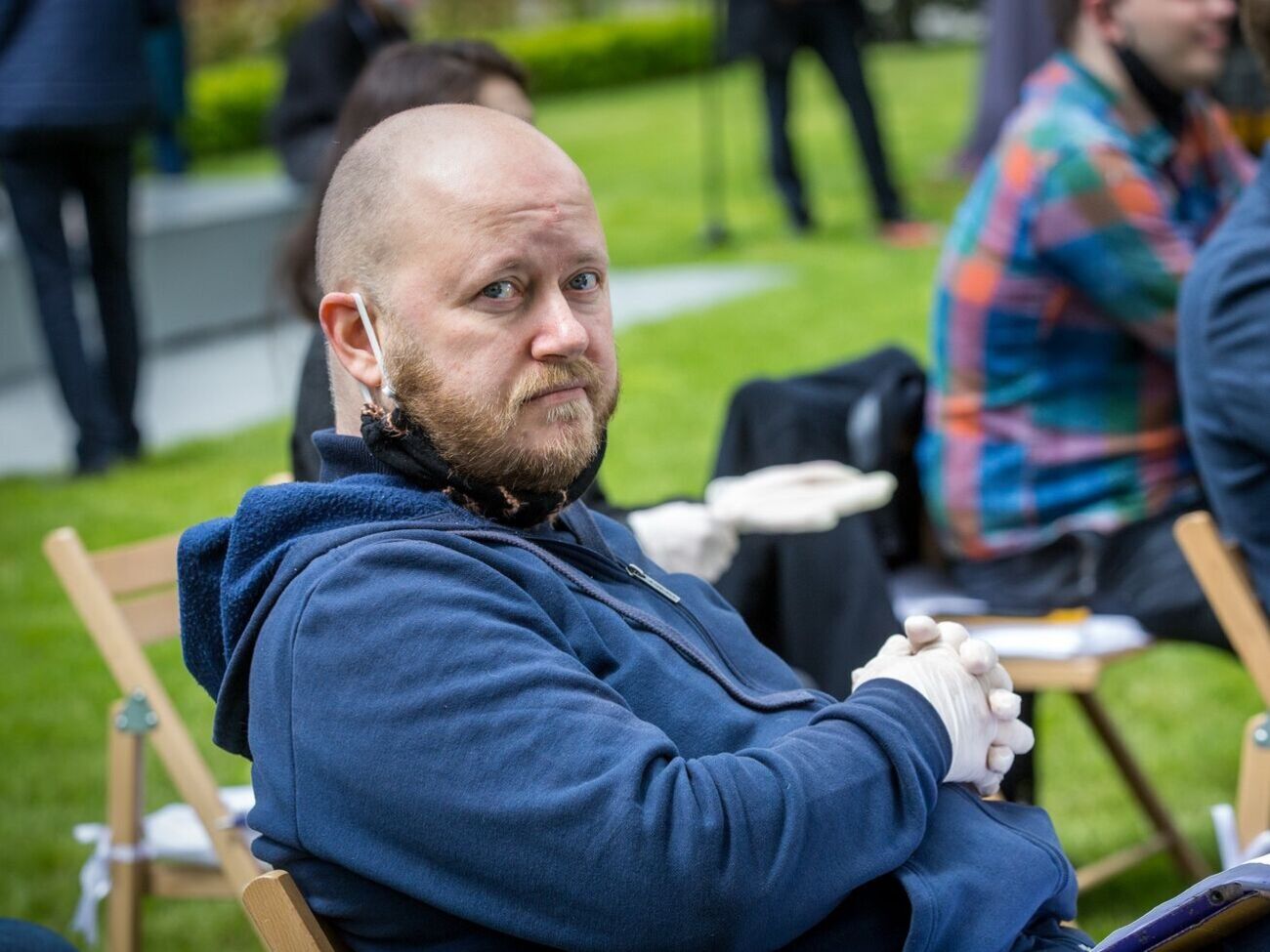 Читаешь новый список тех, кто получил ордена, и становится больно. Большинство военных с "нуля" и волонтеров, видимо, не получат заслуженных наград