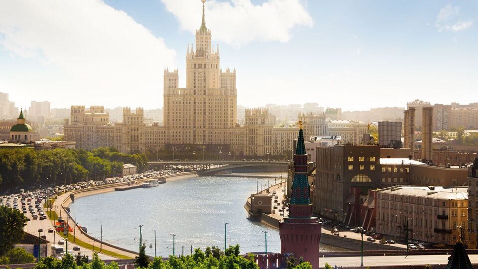 Рівень життя простих росіян відстав на 10 років, ідеться в матеріалі CNN
