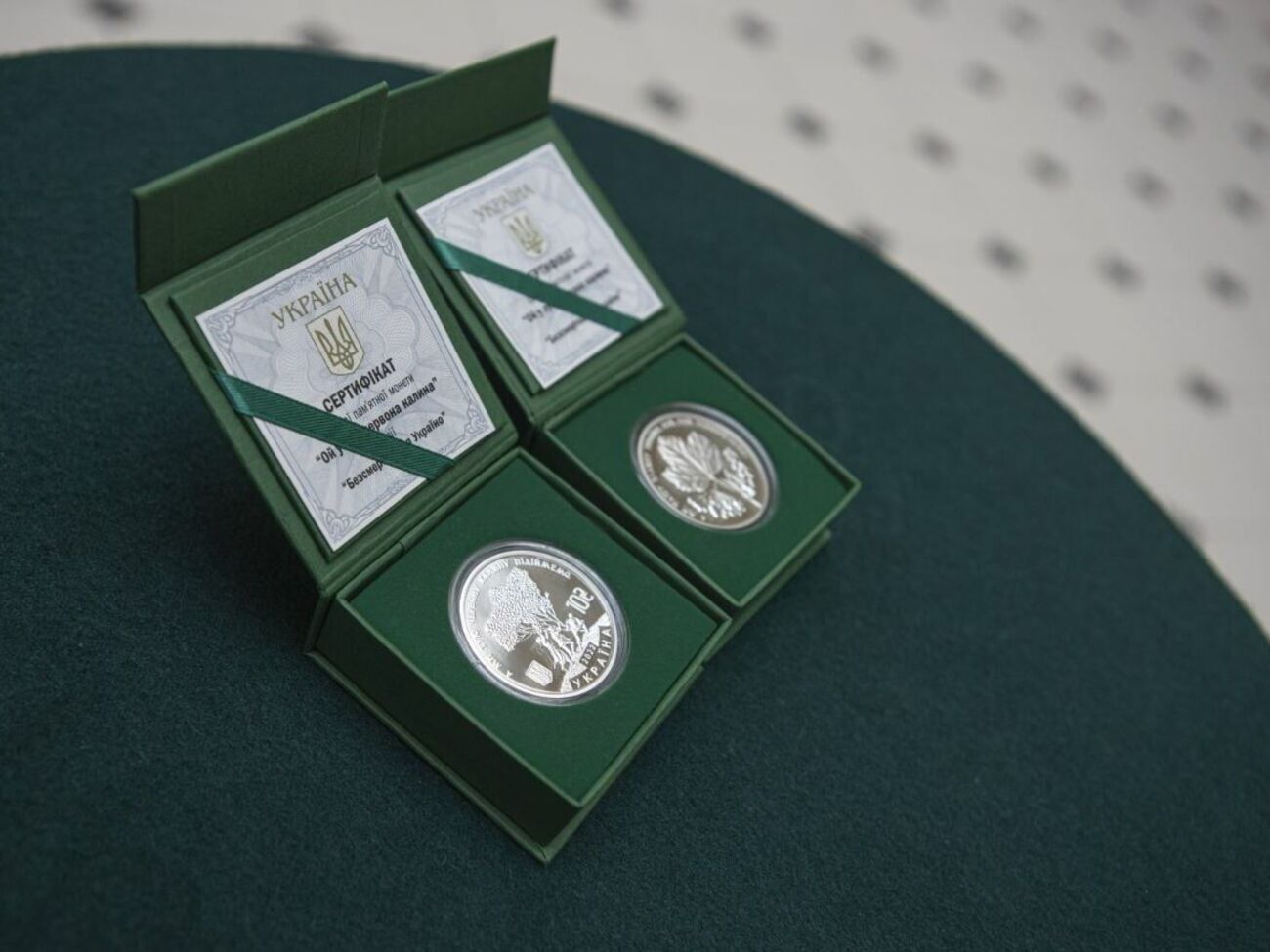 НБУ разыграет монеты "Ой,&nbsp;у лузі червона калина" за донаты для ВСУ