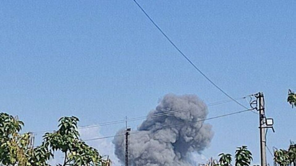 По данным местных пабликов, повреждено радиолокационное оборудование оккупантов