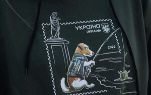 Окрім марок, "Укрпошта" продаватиме мерч із Патроном