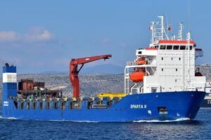 Судно Sparta II, находящееся под санкциями США, в конце июля прошло через пролив Босфор по пути из Сирии в Россию, отметило Bloomberg