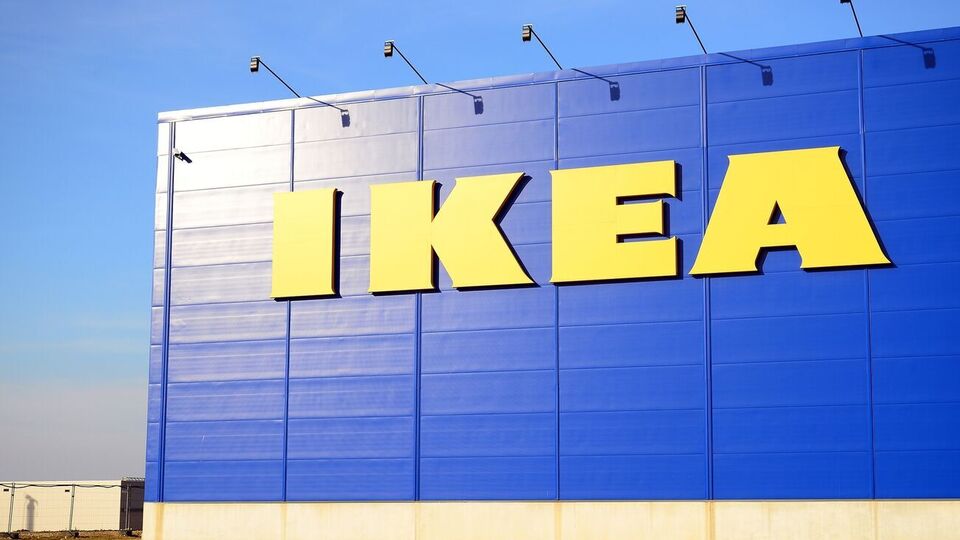 После начала полномасштабного вторжения IKEA покинула шесть украинских заводов, сообщил Кулеба