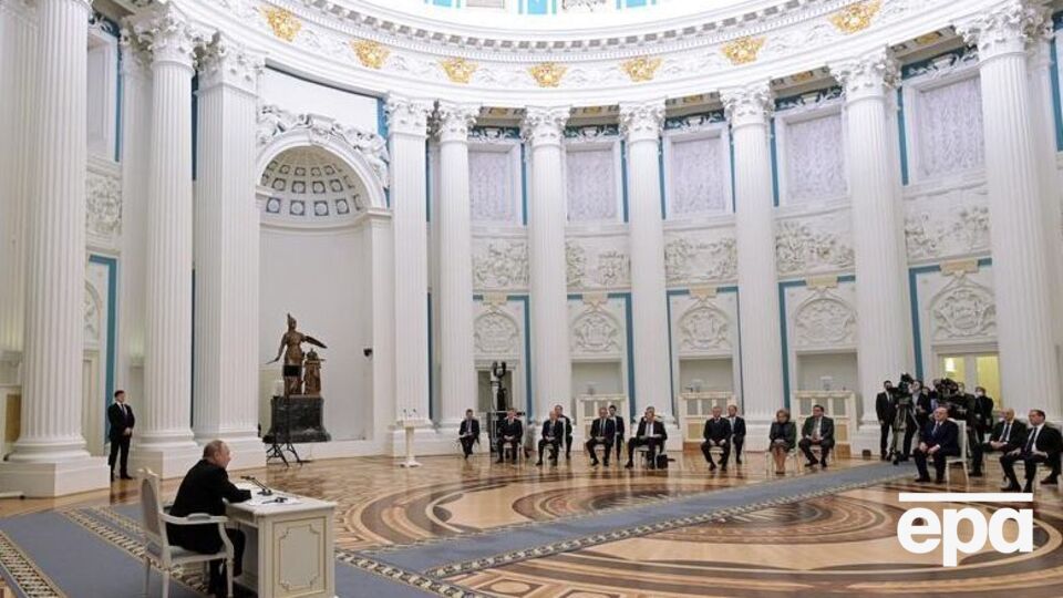 Відоме засідання Ради безпеки РФ відбулося за три дні до повномасштабного вторгнення російських військ в Україну