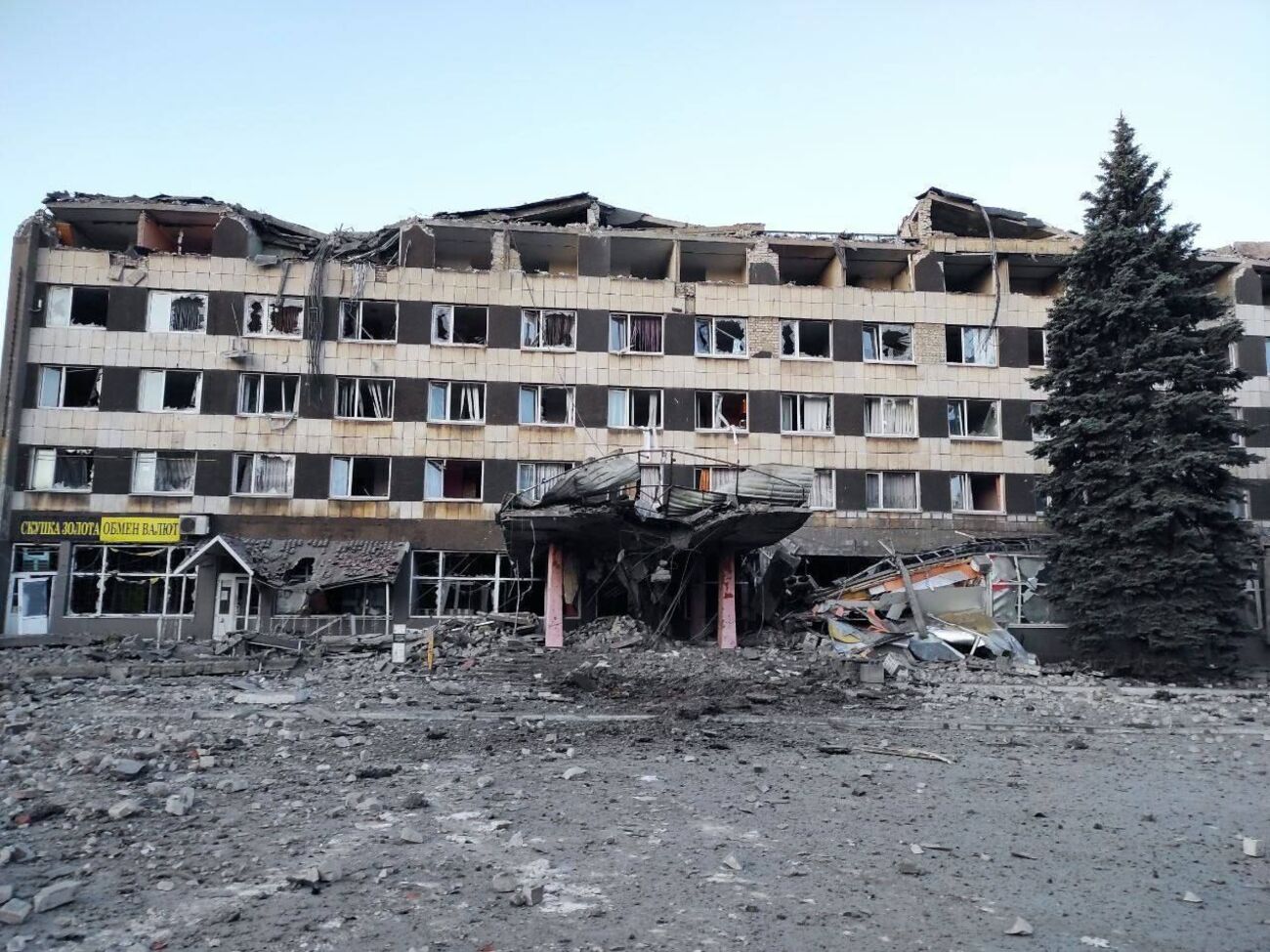 Голова Луганської ОВА повідомляв про знищення у Хрустальному приблизно 100 окупантів