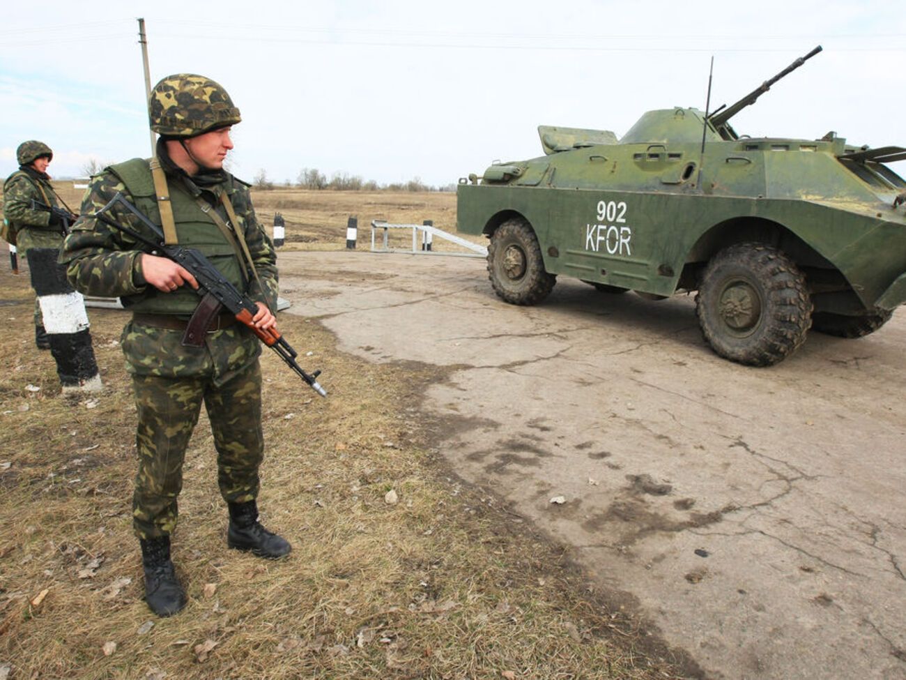 Наразі проводять заходи щодо повернення українських миротворців із Косово до України