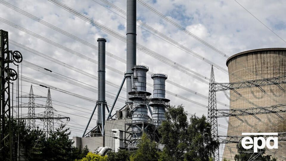 Після аварії на японській АЕС "Фукусіма" Берлін ухвалив довгострокову програму відмови від атомної енергетики