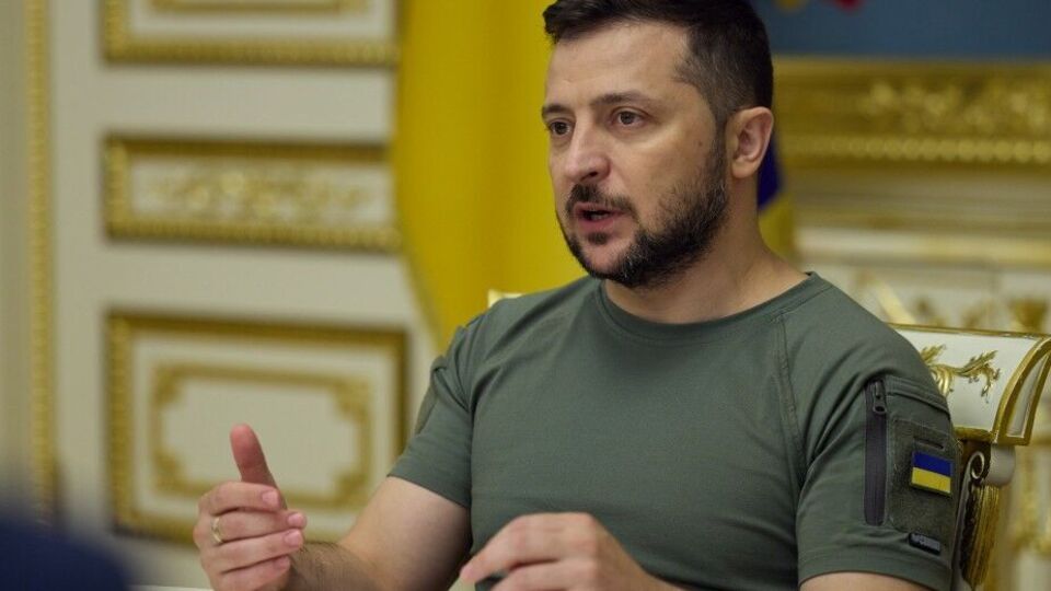 Зеленский: Россия внезапно решила определить азовцев террористами, хотя когда это делает государство-террорист, это очевидно абсурдно