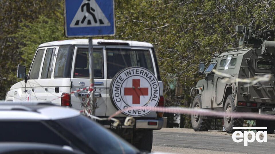 Операция по выводу украинских военных с "Азовстали" проводилась при участии МККК. В комитете заверяют, что не в их силах гарантировать безопасность комбатантов, оказавшихся в руках противника