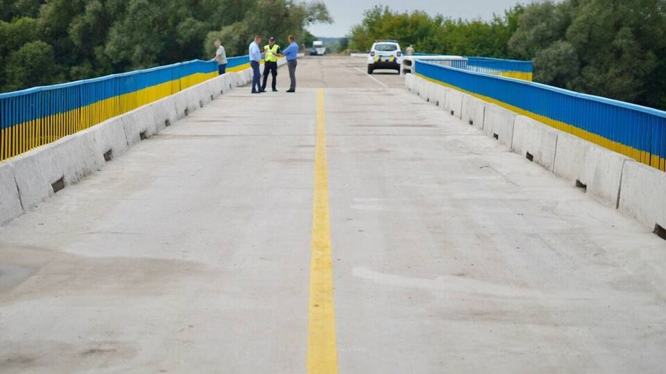 Міст з'єднує кілька районів Сумської області