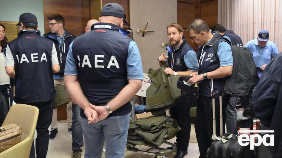 Місія МАГАТЕ вже в Україні, але, за даними Офісу президента, поки що не може доїхати до ЗАЕС