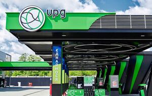 Компания во время войны оперативно заключила целый ряд выгодных контрактов с европейскими поставщиками