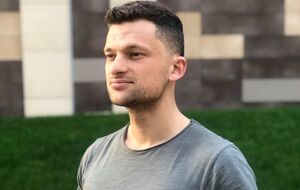 Російські боти штучними скаргами банять людей, які пишуть правду про війну в Україні. Цукербергу час вже вирішити цю проблему