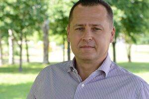 Філатов: Я з першого дня війни говорив, що в такій ситуації жінкам, літнім людям і дітям краще переїхати