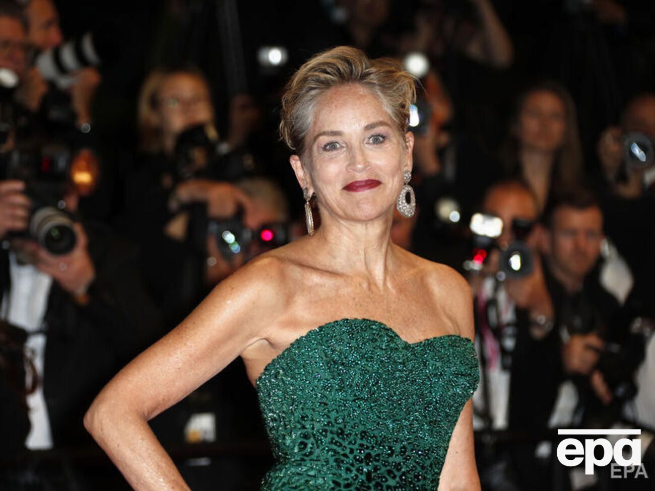 Наиболее известные фильмы с участием Стоун &ndash; "Основной инстинкт", "Дьяволицы", "Глория", "Игры богов"