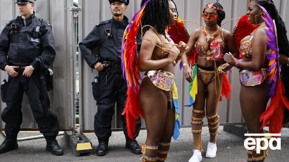 Основными участниками карнавала являются представители Карибского региона, проживающие в Великобритании