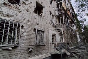 Наслідки чергового обстрілу Нікополя російськими окупантами – 12 пошкоджених житлових будинків