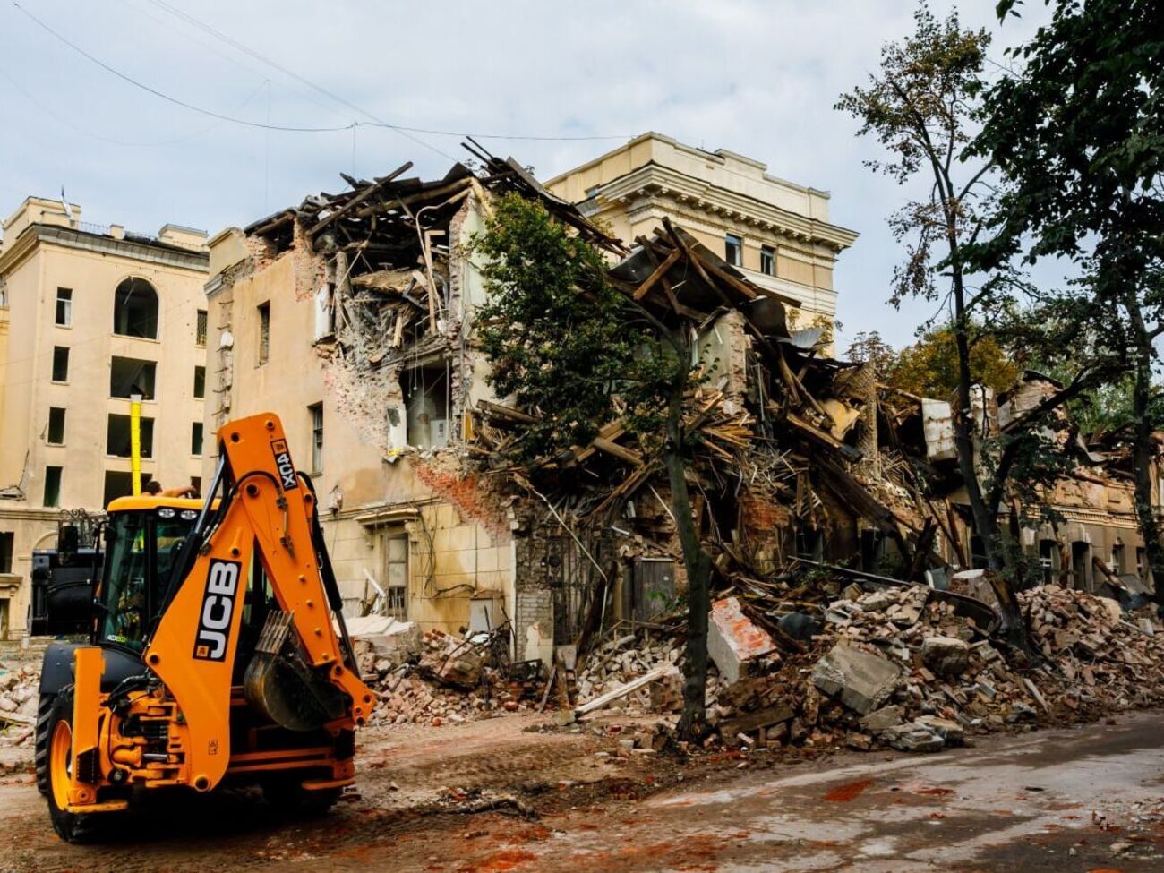 В Харькове ликвидируют последствия ежедневных обстрелов