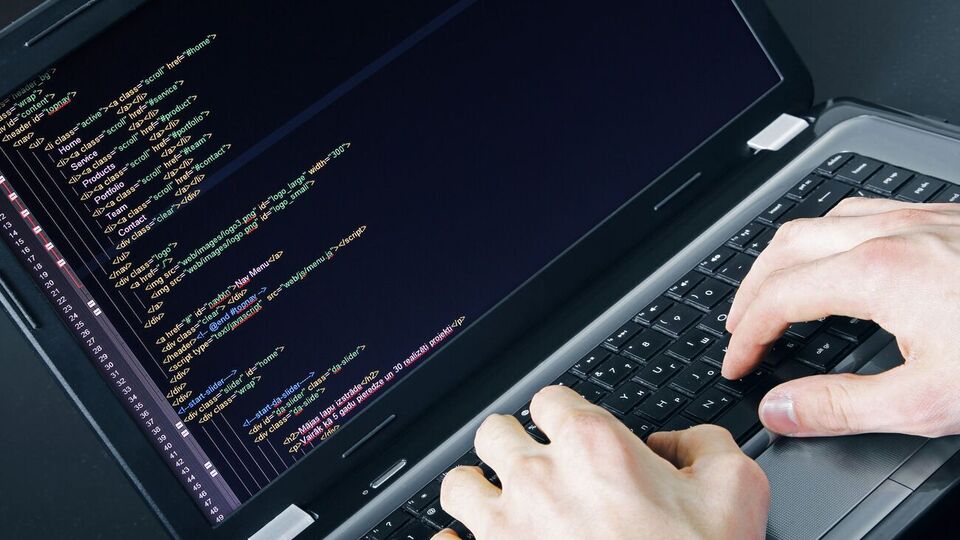 Еще почти 1 тыс. украинцев может пройти бесплатной обучение в сфере IT