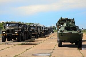 Россияне перегоняют военную технику в сторону Херсона