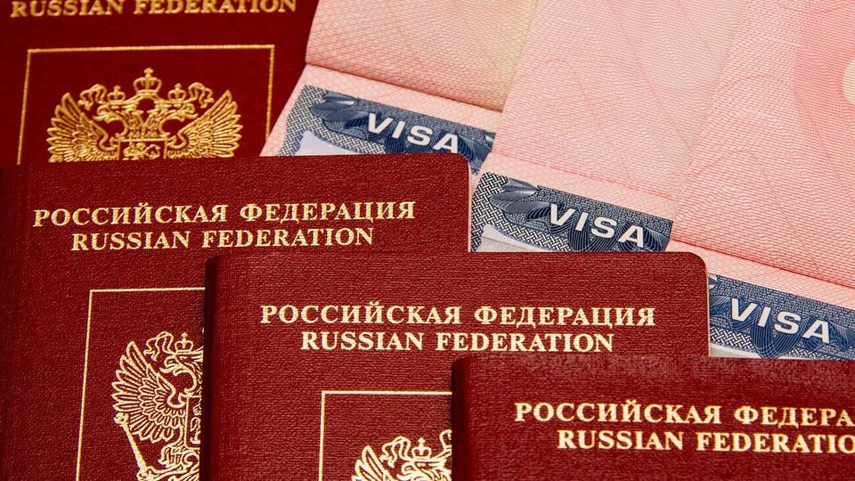 Польша, Финляндия и балканские страны просят Еврокомиссию ввести "визовые меры" против россиян