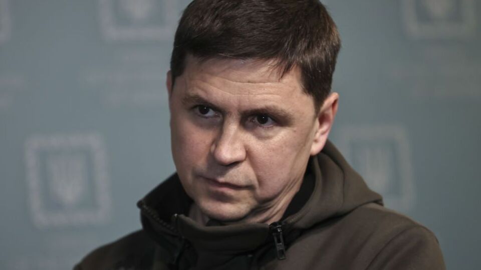 Подоляк наголошує на зростанні рівня мародерства на тимчасово окупованих територіях України