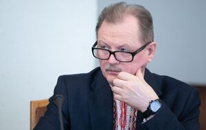 Горбачов вважає, що "зайве пояснювати", чому школи показувати не слід