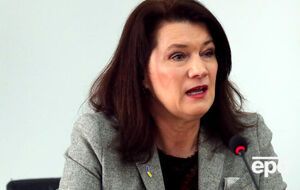 Это не последний пакет помощи Швеции для Украины, отметила Линде