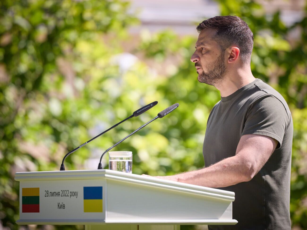 Європа &ndash; це територія передусім цінностей, а не примітивного споживання, зазначив Зеленський