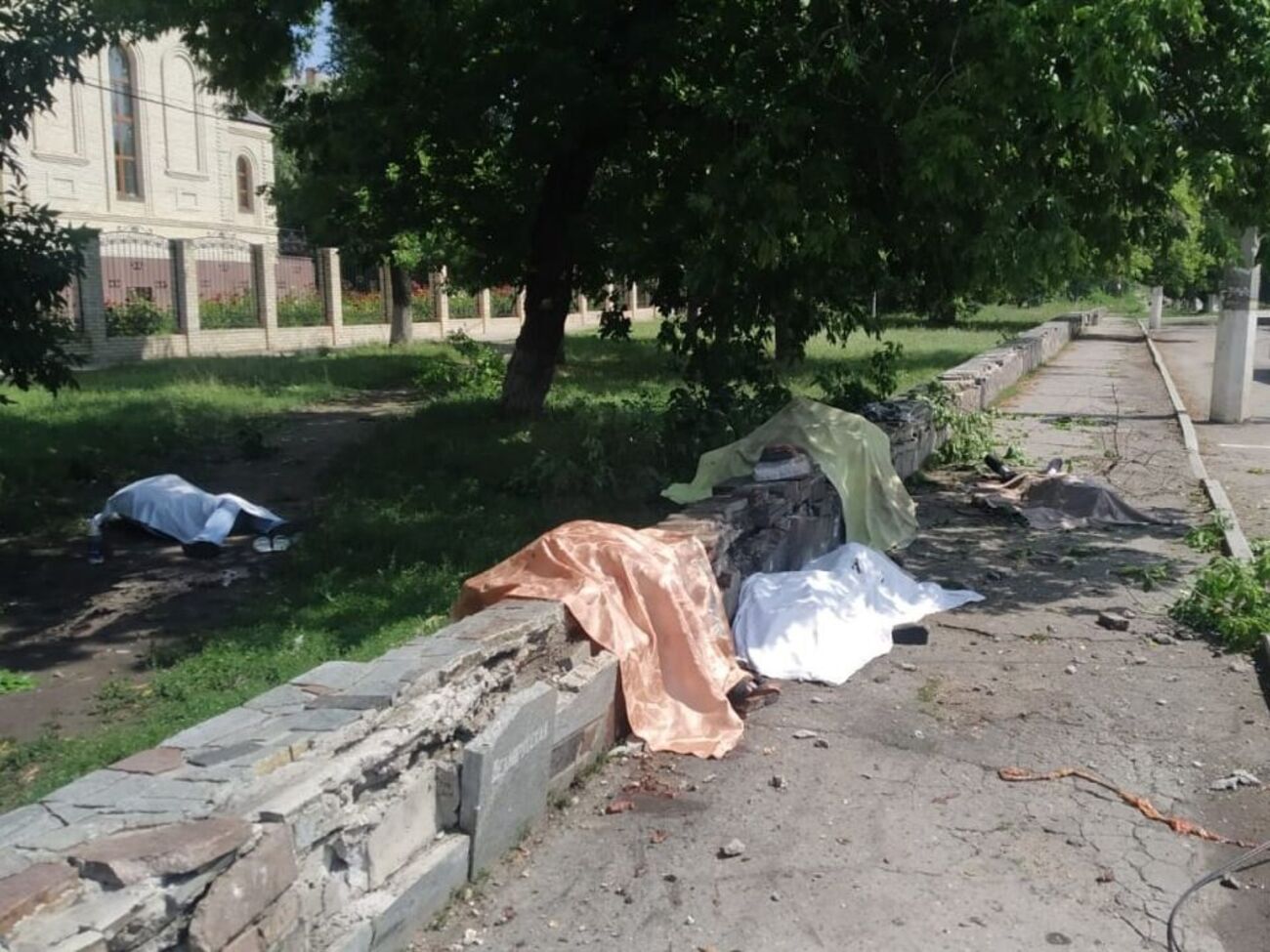 Оккупанты ударили по остановке общественного транспорта, где на тот момент было скопление людей