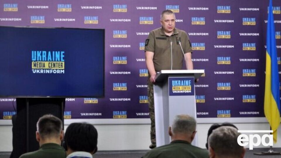 Окупанти стягнули велику кількість озброєння та військової техніки у північно-східні райони Херсонської області, зазначив Громов