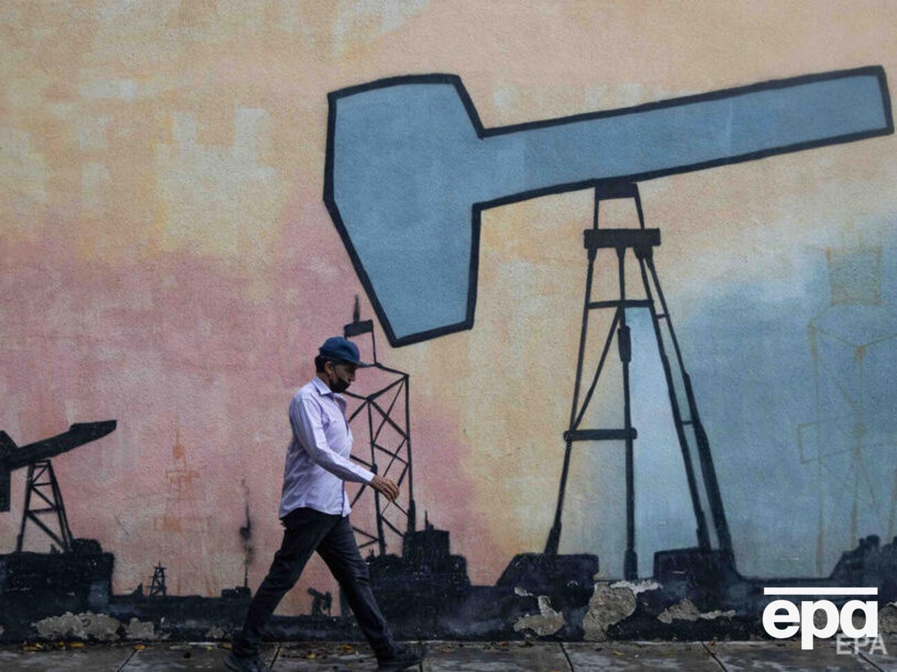 Нефть Brent дорожала почти до $124 за баррель