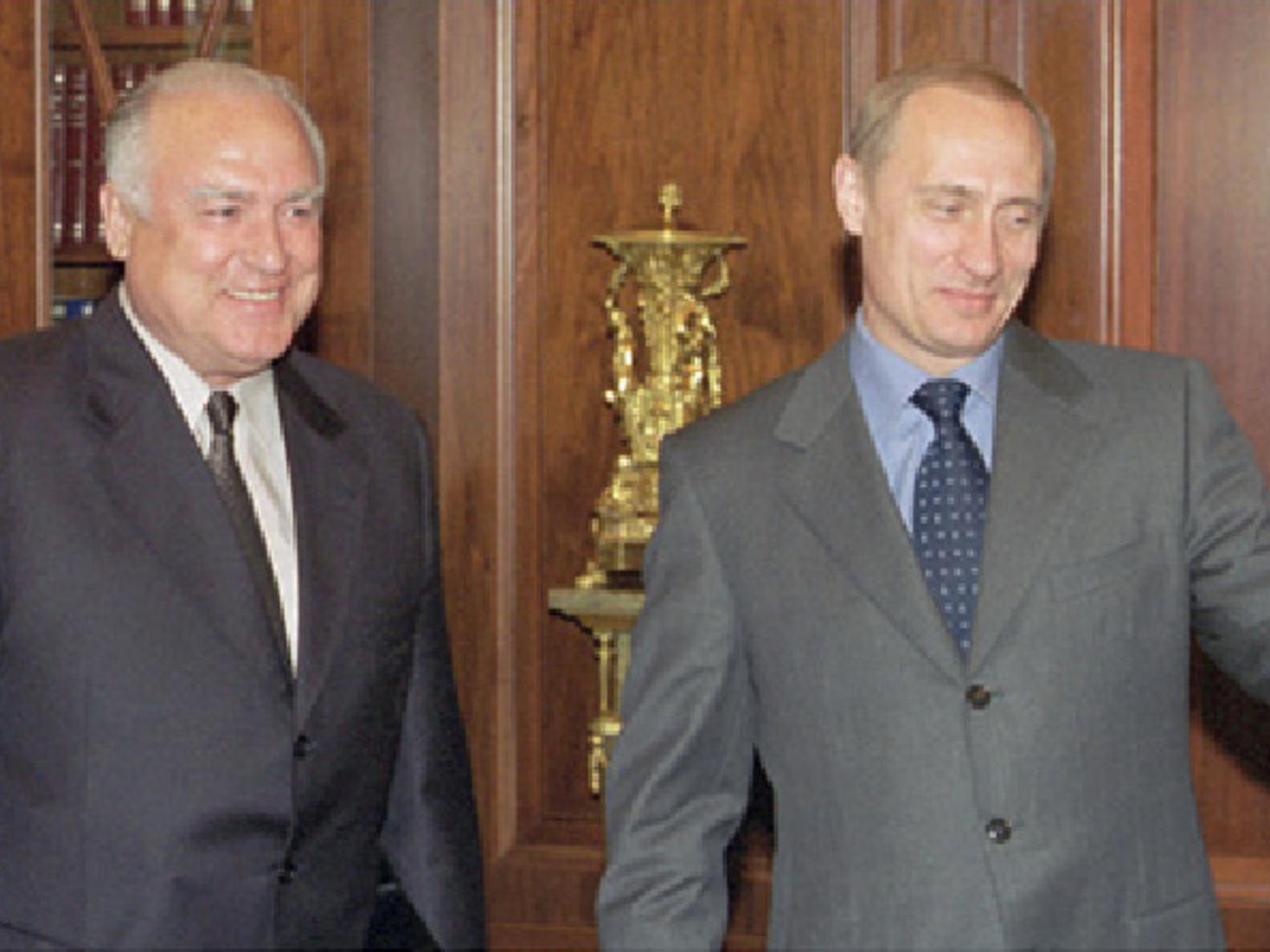 Черномырдин мог стать президентом России, но Ельцин и его окружение сделали преемником Путина