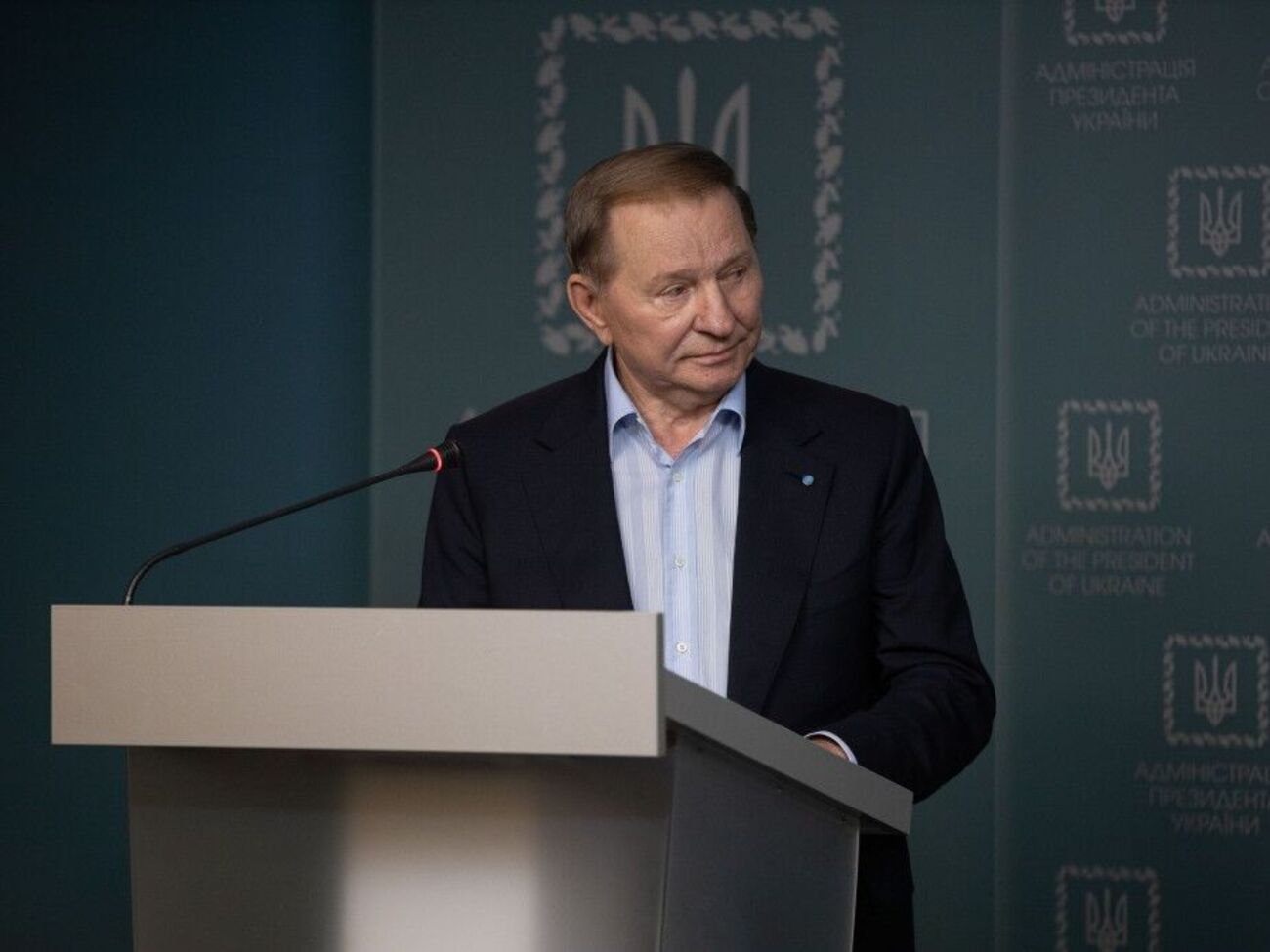 Кучма: Здається, Черчилль сказав після Мюнхена, що той, хто вибрав безчестя, щоб уникнути війни, отримає спочатку безчестя, а потім і війну. Краще, як на мене, не скажеш