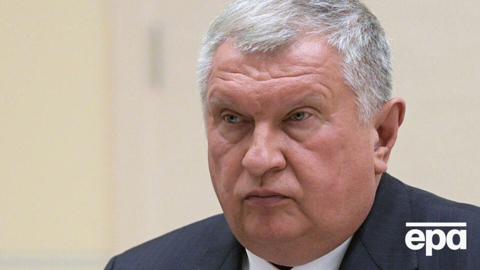 Сечин, по данным Невзлина, входит в окружение Путина