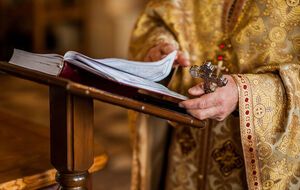 54% украинцев относят себя к Православной церкви Украины