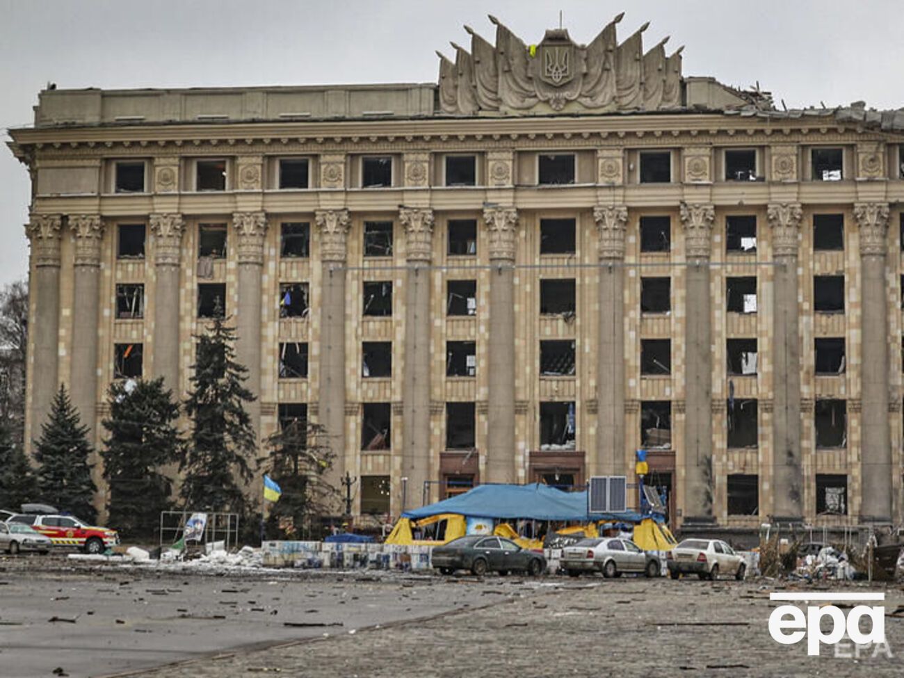 За даними слідства, 28 лютого чоловік передав кураторам у Росії, що в будівлі ХОДА розташований штаб полку "Азов" і територіальної оборони