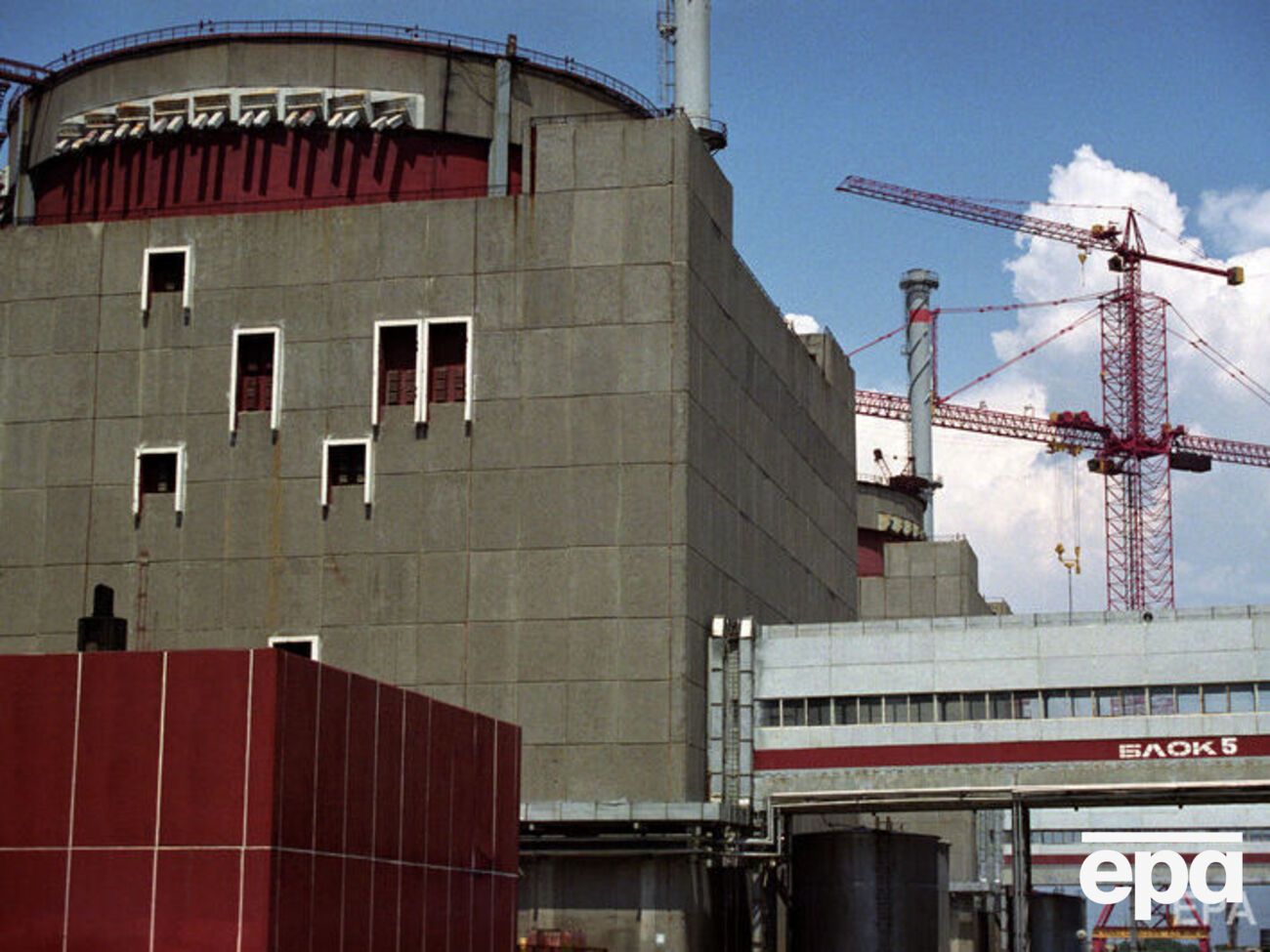 5 августа российские оккупанты дважды за день обстреляли Запорожскую АЭС