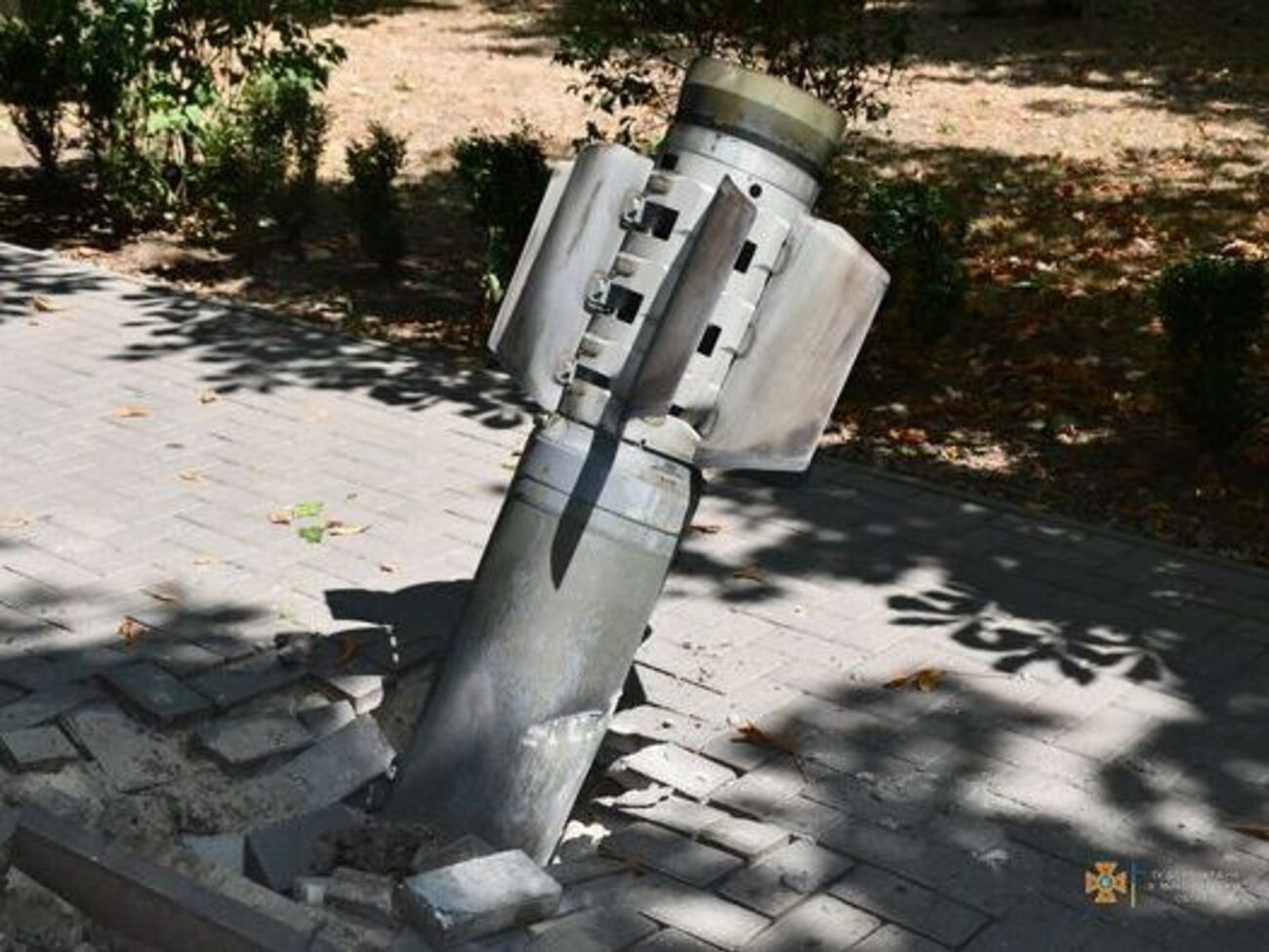 Снаряды, оставшиеся после российских обстрелов, могут быть опасны