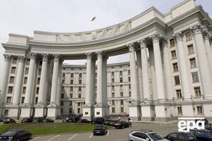 У МЗС України наголосили, що нардепи не повернули диппаспортів на вимогу
